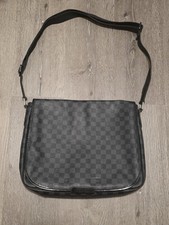 Louis Vuitton Damier Graphite Messenger Bag U...