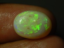 Handmade 5.5 carat Natural Australian Opal Loose Gemstone 14x10x5 MM O-51