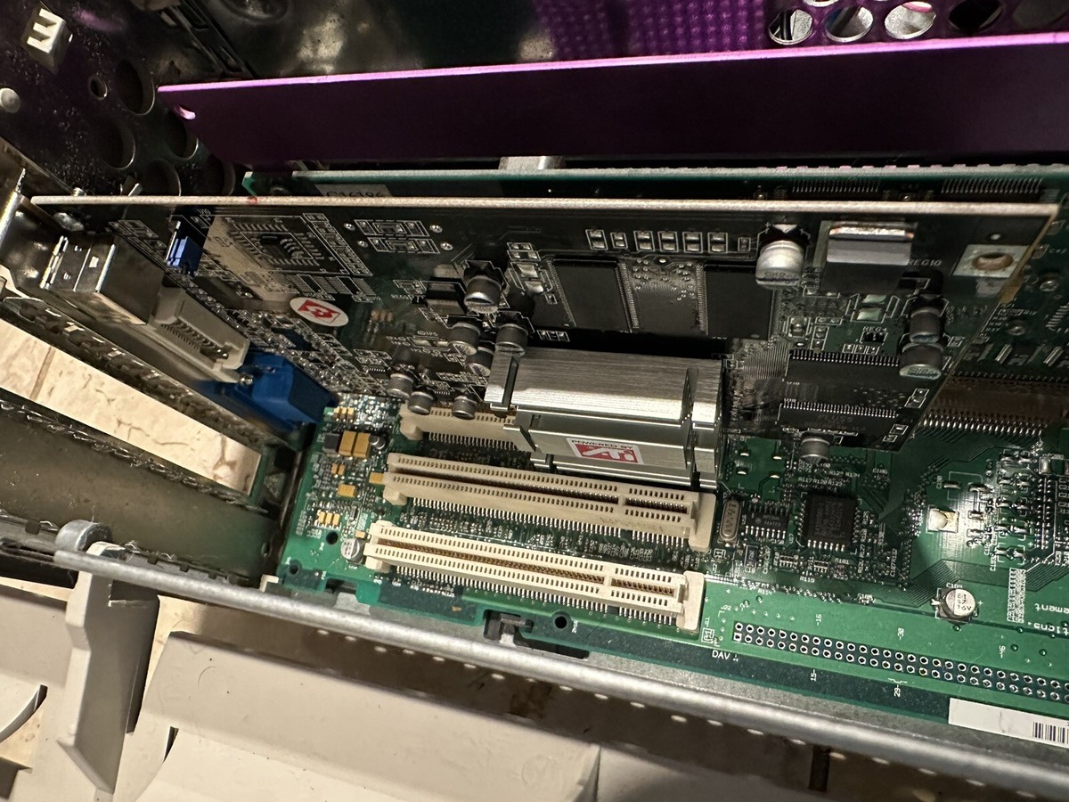 Vintage Apple Macintosh Computer ATI Radeon 7000 PCI Mac Edition
