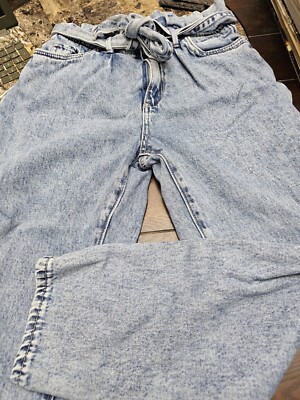 Amisu Jeans Paperbag Cropped Blue Jeans Women's Size 10 Inseam 24.5''