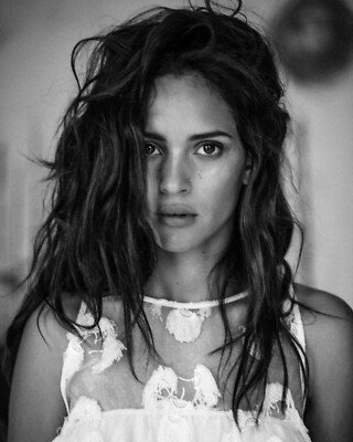 SEXY ADRIA ARJONA 8x10 PHOTO *