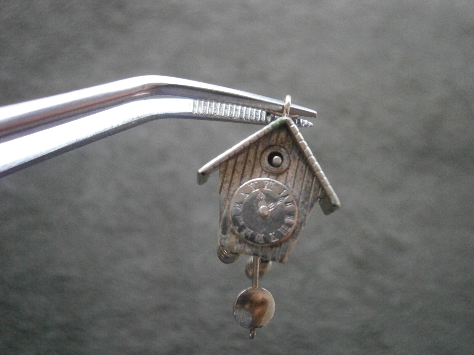 Cuckoo Clock Moving Pendulum Weights Vintage CHN … - image 1