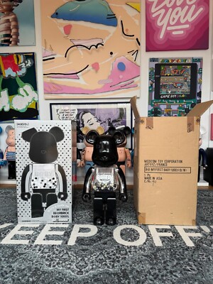 bearbrick 1000% my first baby black noir medicom toy 2010
