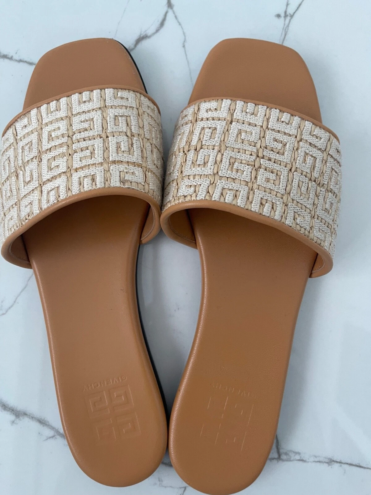 Givenchy — GIVENCHY 4G Flat Mule Sandals Size 39