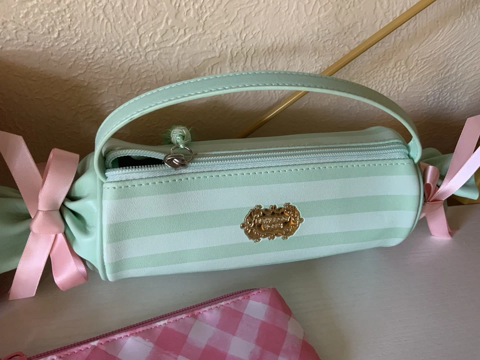 Conjunto Bath & Body Works SWEETEST SONG + Pink Gingham MAQUIAGEM/BOLSA COSMÉTICA - Imagem 4 de 4