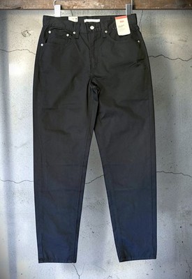 Levis Women's 80s Mom Jeans Black High Rise Relaxed Tapered 30x30 NWT IRREGULAR