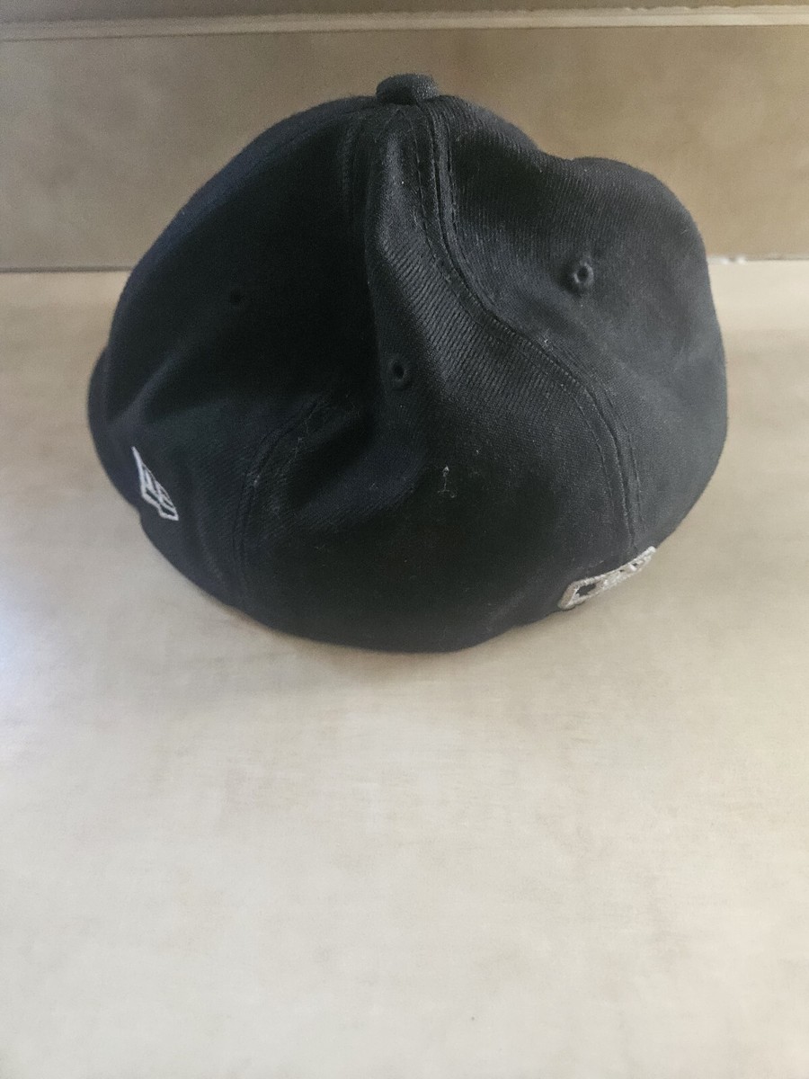 New Era 59Fifty Black/White New York Yankees Flat Brim Cap Size 7