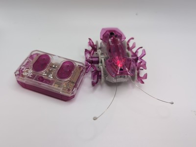HEXBUG Fire Ant Mechanicals with Remote Control, Purple