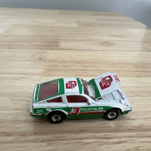 MATCHBOX No. 24-F - Fujicolor #3 Nissan 300ZX Turbo in White (1986) - Picture 4 of 7