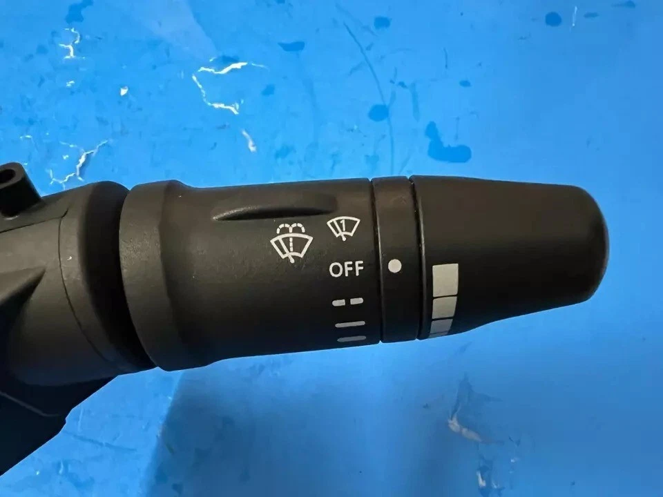 2002-2004 INFINITI I35 WINDSHIELD WIPER CONTROL SWITCH OEM 25260 5Y700 - Image 4 of 4