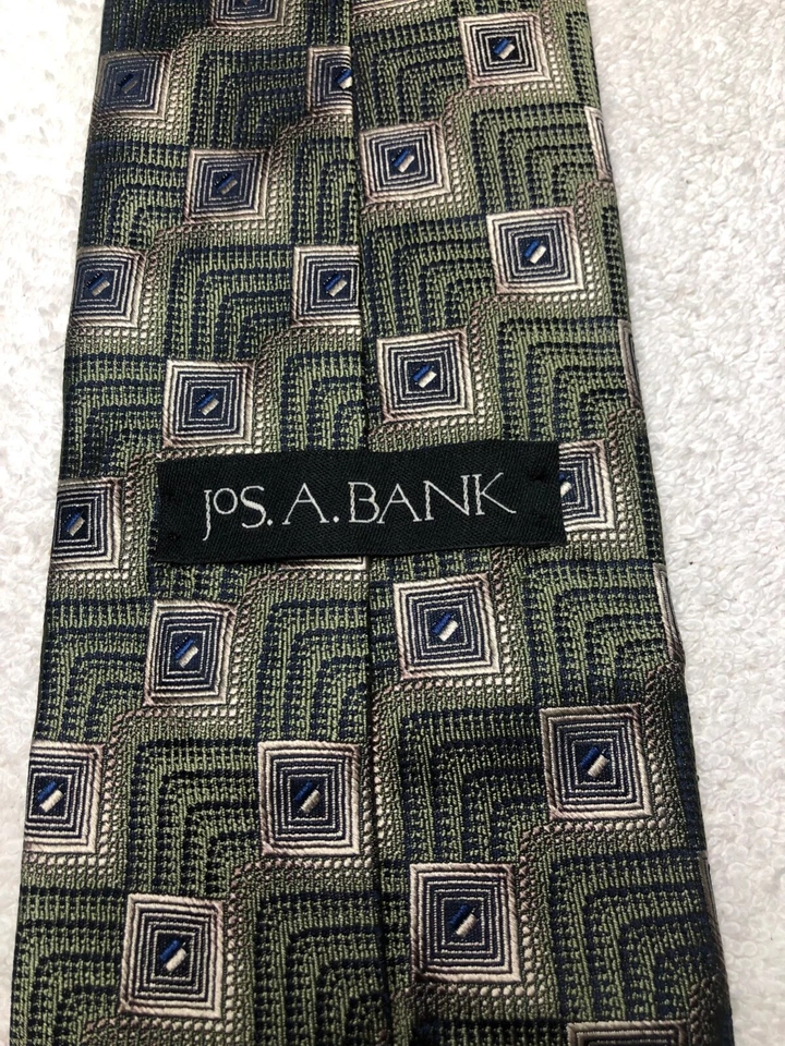 Gravata masculina JOS A BANK VERDE COM AZUL E CINZA 4 X 61 - Imagem 4 de 4