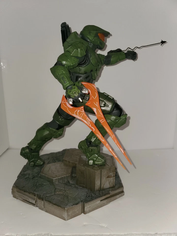 Figura Halo Infinite Master Chief Sierra 117, Estatua PVC Grappleshot, Espada Naranja Foto 2 de 4