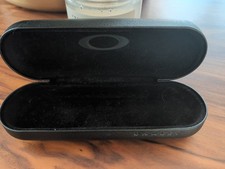 NEW OAKLEY BLACK AUTHENTIC EYEGLASSES SUNGLASSES CASE W/POUCH