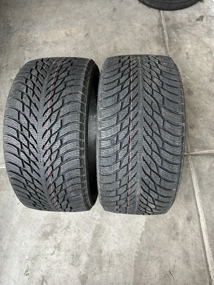 Neumático de invierno 2 NOS NOKIAN HAKKAPELIITTA R3 BSW P 275 35 20 102T XL T430646 Foto 2 de 4