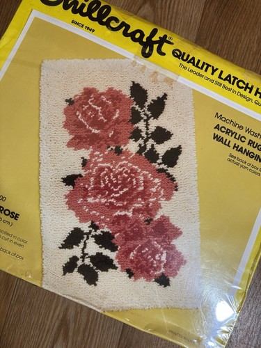 VTG SHILLCRAFT Latch Hook Kit #1400 APRICOT ROSE Rug Wall Hanging Floral SEALED - Picture 6 of 15