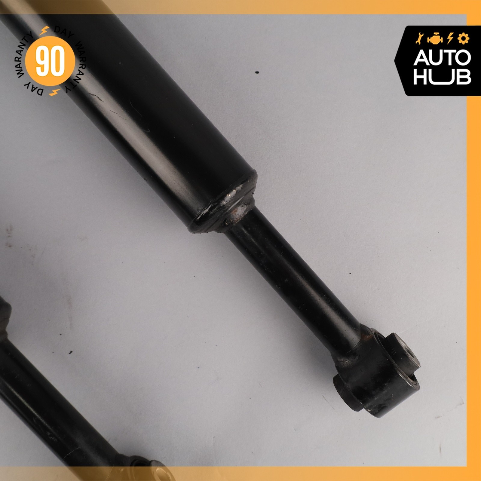 Maserati Ghibli Shock Strut Absorber Rear Left And Right Set 670008900 OEM