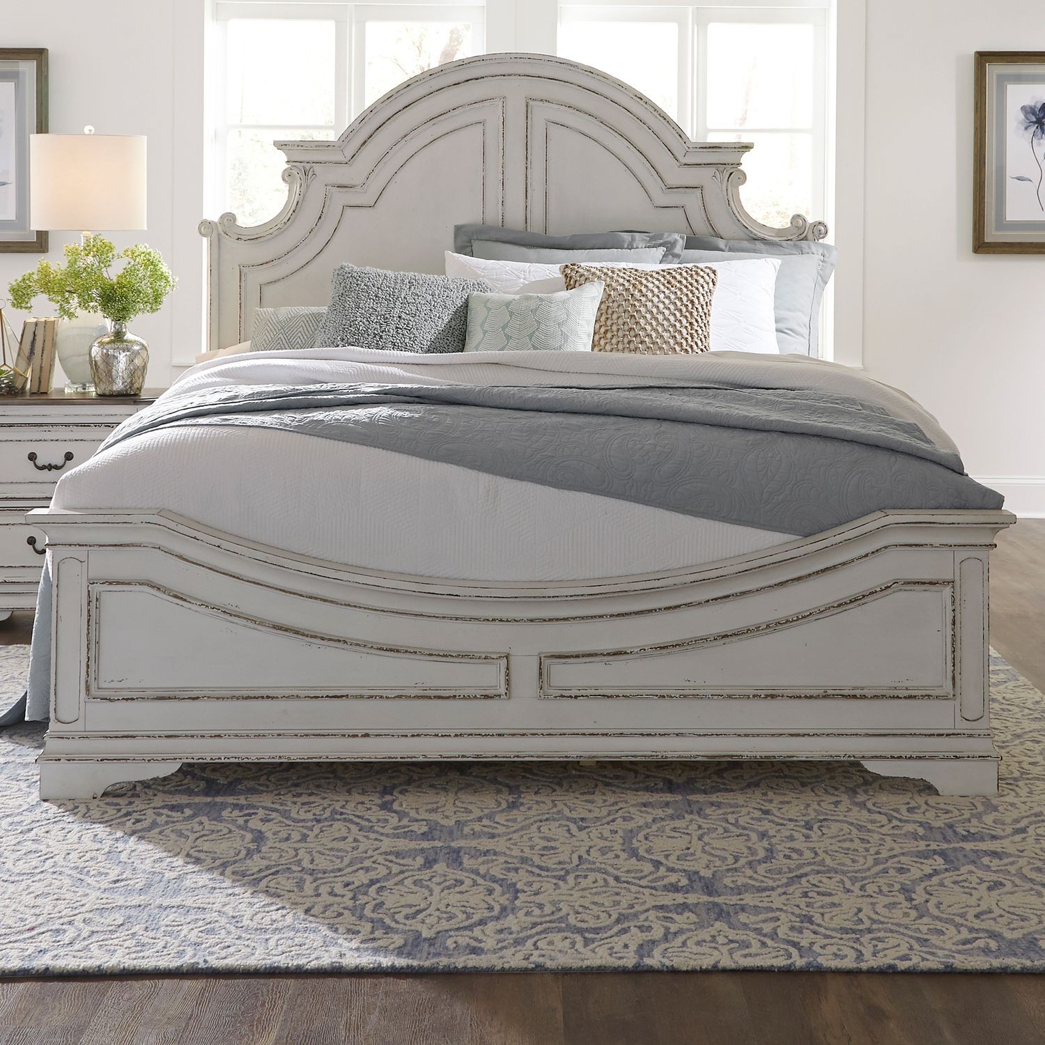 Liberty Furniture Magnolia Manor California King Panel Bed - White