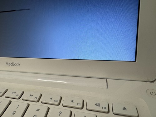 MacBook 6.1 Unibody 4GB RAM 256GB SSD 2,26 GHz Intel Core 2 Duo - Afbeelding 14 van 15