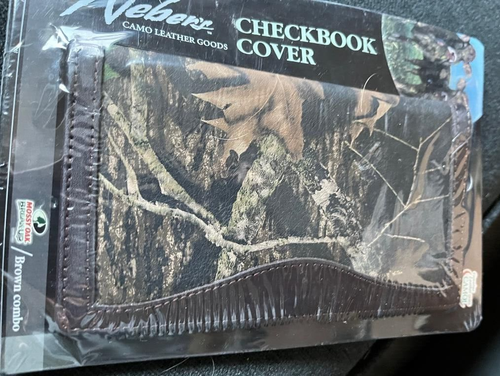 Webers Mossy Oak Break Up Camo Leather Checkbook Cover Brown Combo NIP