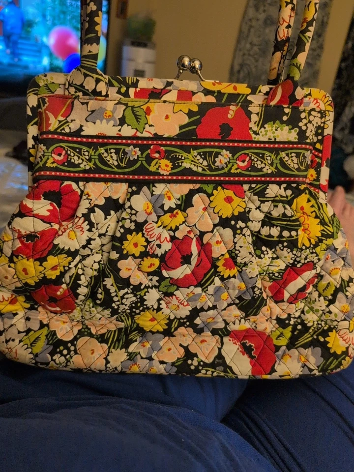 Bolso de Mano Vera Bradley Acolchado Alice Poppy Field Bloqueo de Beso Foto 2 de 4