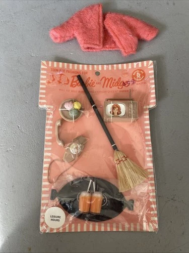 Vintage Barbie and Midge Accessories  Complete Set!!! 1961-1962 Pink