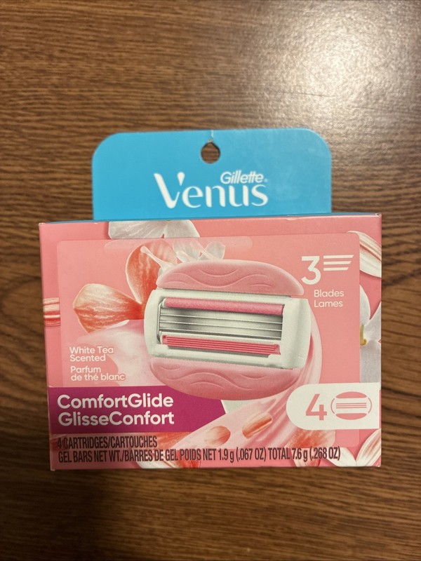 GILLETTE VENUS COMFORTGLIDE 4-PACK REFILL CARTRIDGES * WHITE TEA *