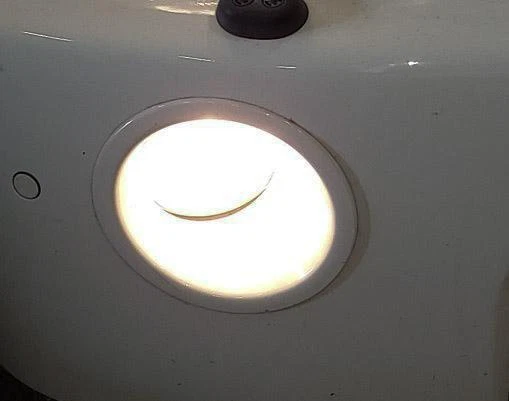 Land Rover LR2 LR4 2011-2016 - Faro antiniebla delantero derecho del pasajero Foto 2 de 4