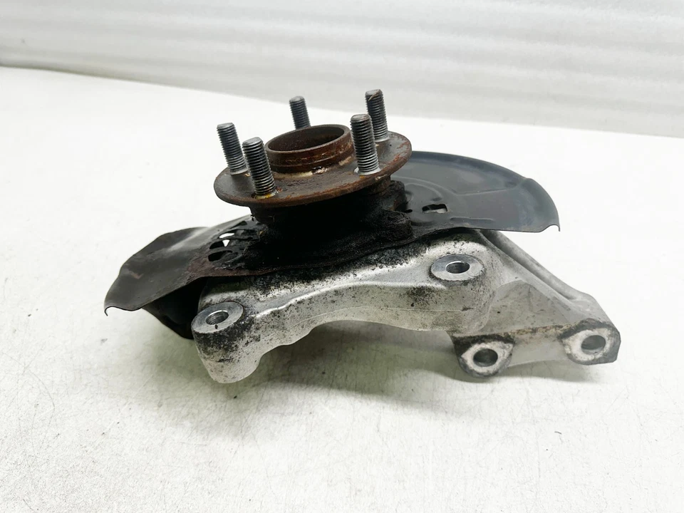 P408200 2010-2015 Toyota Prius buje de nudillo delantero husillo lado del pasajero OEM Foto 2 de 4