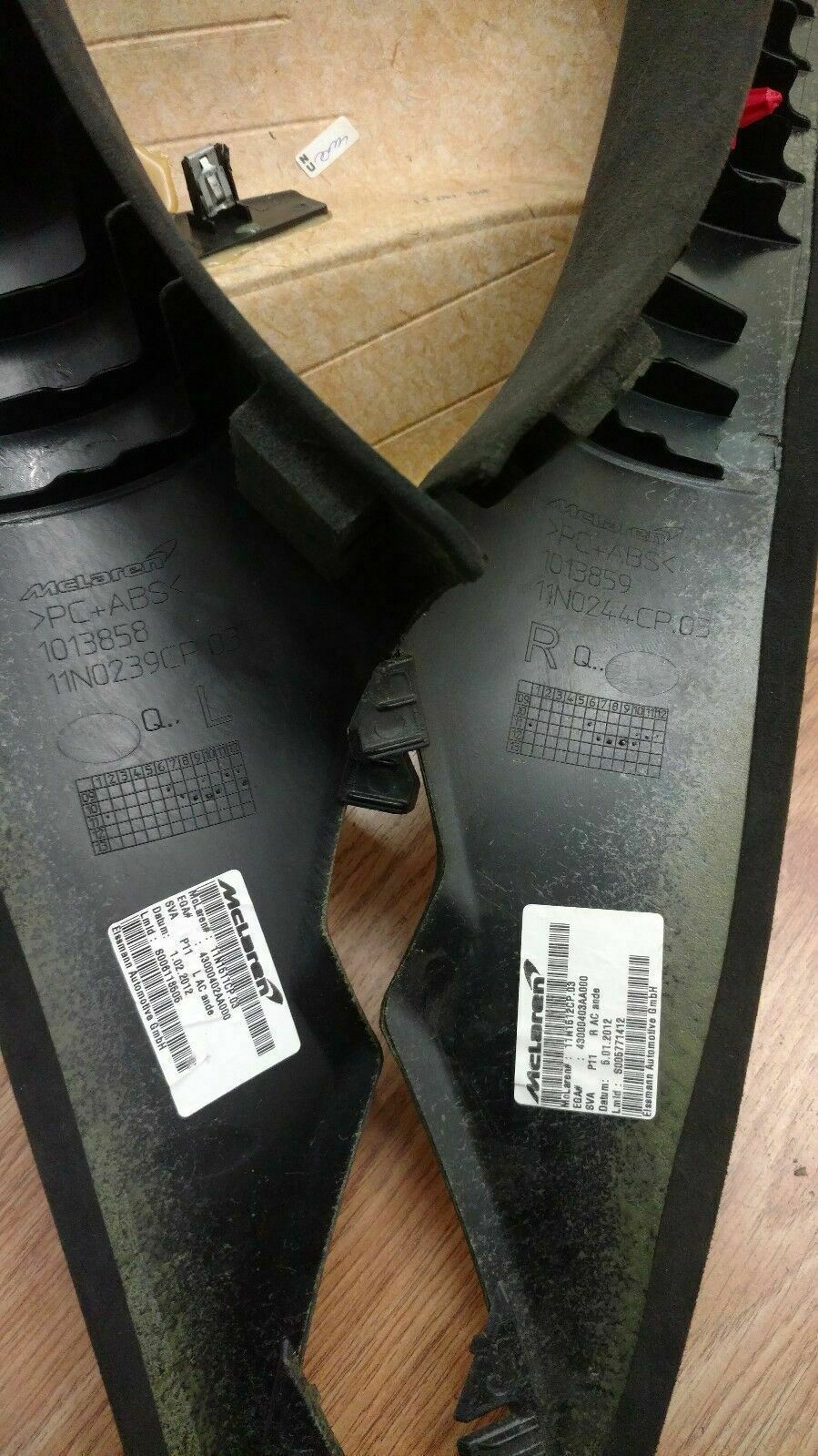 MCLAREN MP4-12C INTERIOR CENTER SIDE PANEL TRIM CARPET SET OEM  11N1536CP 