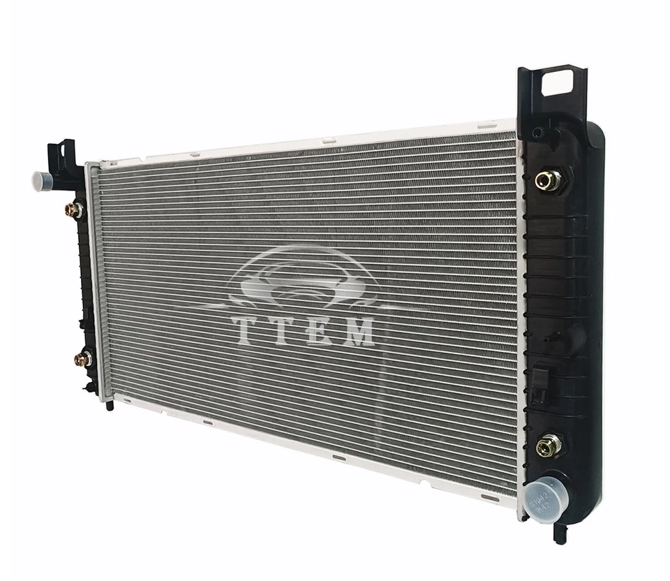 34'' 2370 Radiator Fit Chevy Silverado 1500 2500 Suburban Tahoe 4.8 5.3 6.0L Foto 3 de 4
