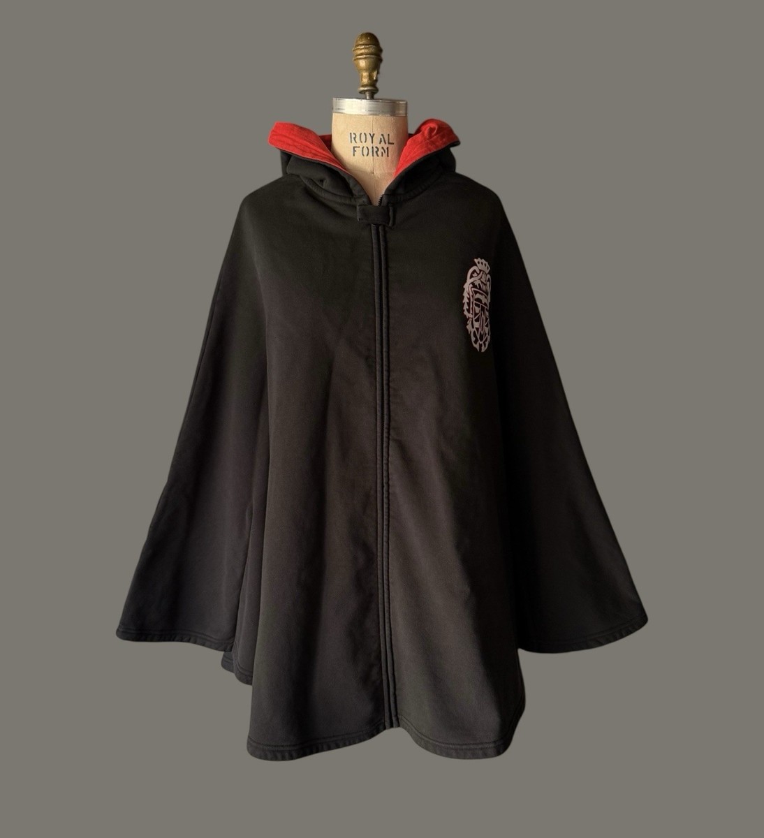 Dracula Universal Monsters Movie Hoodie Cape Sweatshirt S / M