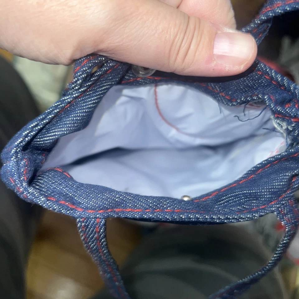 Cartera Jean Vintage Azul Oscuro, Dos Bolsillos, Nylon Interior, Cierre a Presión, 2 Asas Foto 4 de 4