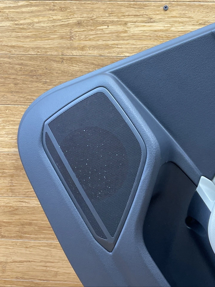 Audi A6 C8 2019-2025 panel de puerta trasera derecha embellecedor de tarjeta negro beige OEM Foto 4 de 4