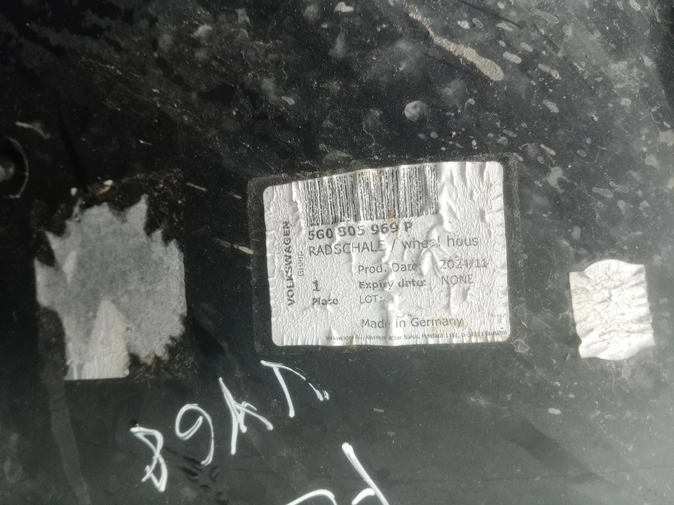 VOLKSWAGEN GOLF INNER WING ARCH LINER FRONT LEFT 5G0805969P MK7 MK7.5 2017 - 20 - Image 4 of 4