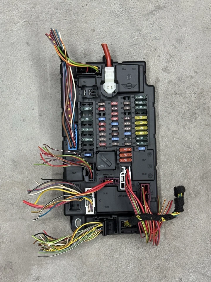 07-13 Mini Cooper BCM Body Control Module Fuse Box Relay 61.35 3456851-01 OEM - Image 4 of 4