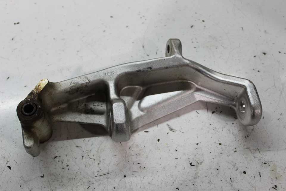 Ski-Doo MXZ 600 2008 Renegade X HO SDI brazo de dirección delantero izquierdo husillo nudillo Foto 3 de 4