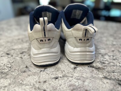 nike air monarch 111