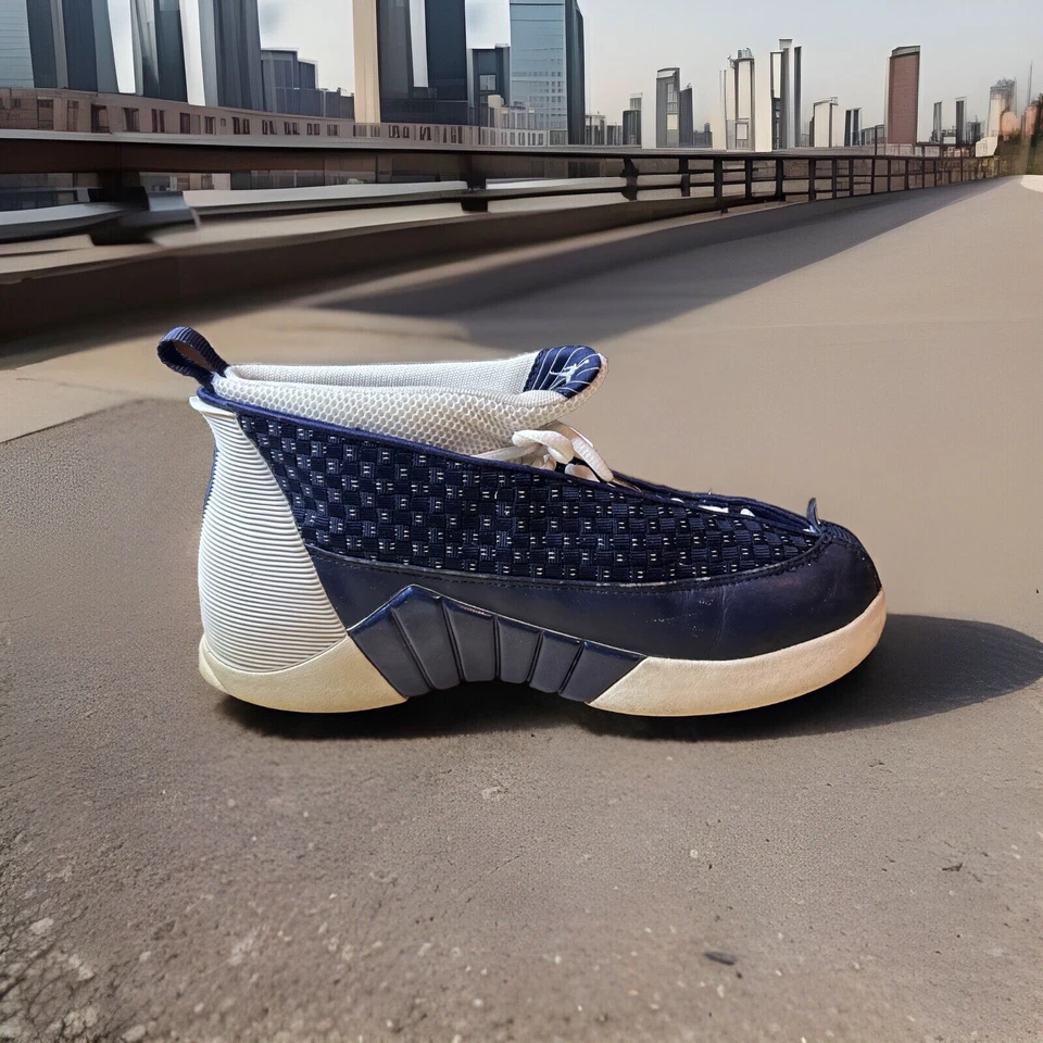 Talla 9.5 - Air Jordan 15 OG 2000 Obsidian Foto 2 de 4