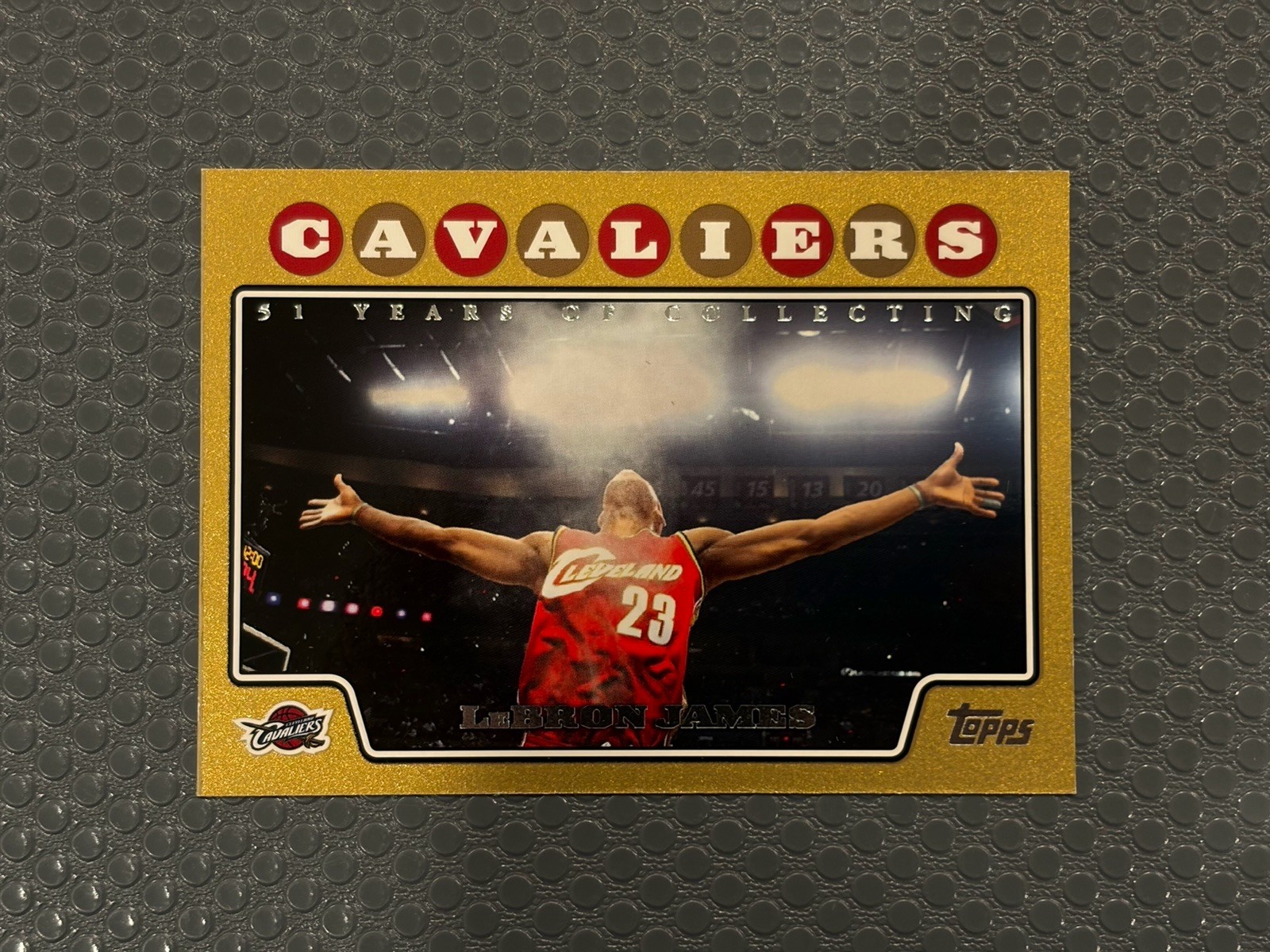 Lebron James 2008 Topps GOLD /2008 Chalk Toss #23 Iconic Card Rare SSP 