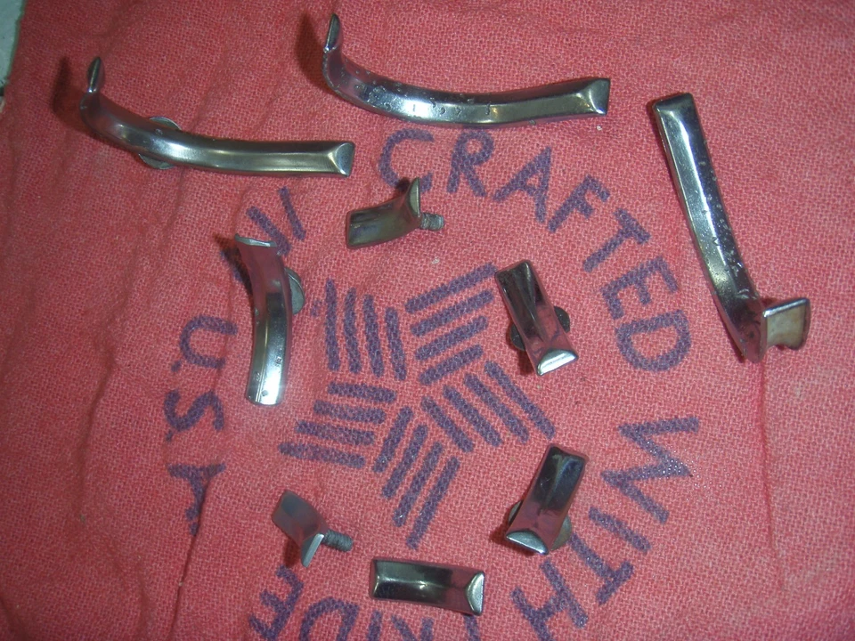 Bonneville 1958 Pontiac 58 Star Chief pequeño divisor de pintura moldura luz de respaldo 58 Foto 2 de 4