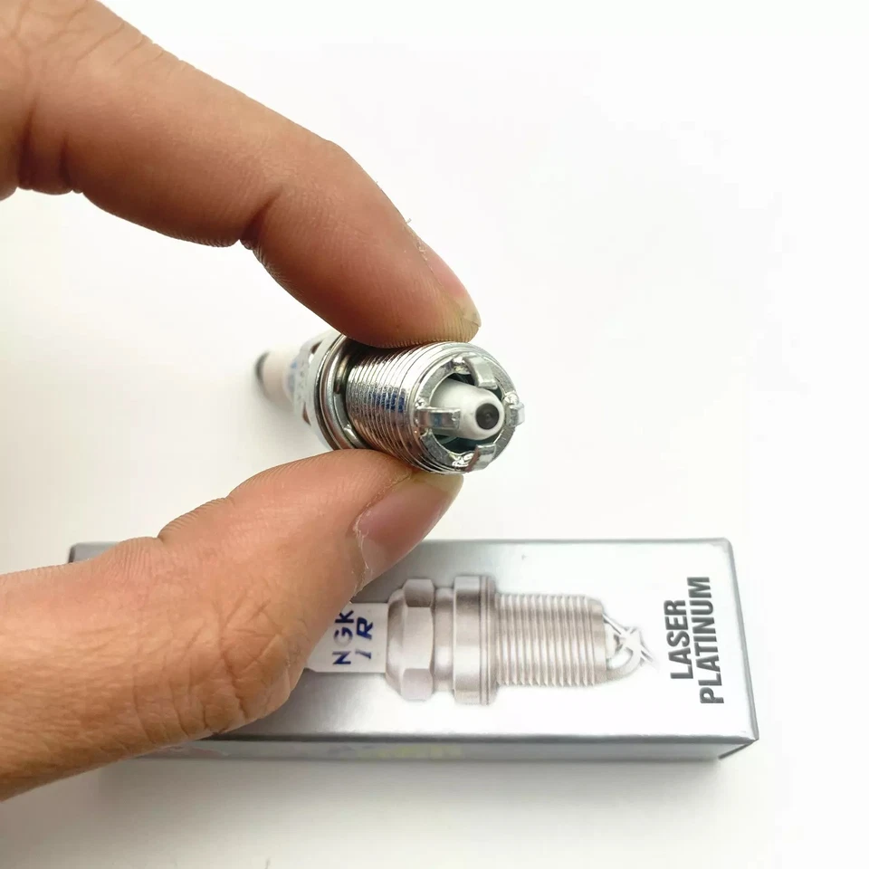 4x Bujías NGK BKR6EQUP 3199 para BMW Serie 3 E46 Serie 5 E39 E60 X3 X5 - Imagen 3 de 4