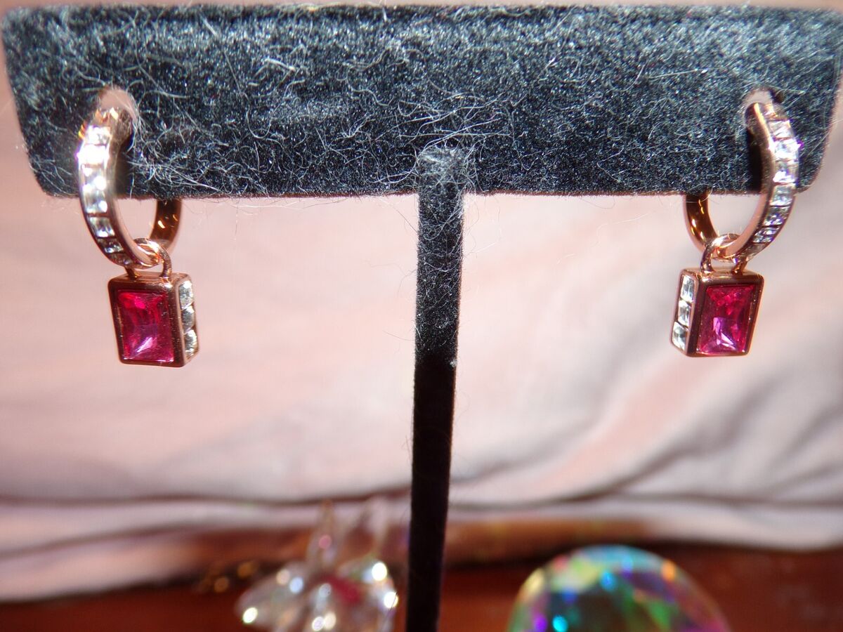 NIB SWAROVSKI #5662923 STILLA Pink Drop Earrings PE Rose NIB SWAROVSKI #5662923 STILLA Pink Drop Earrings PE Rose