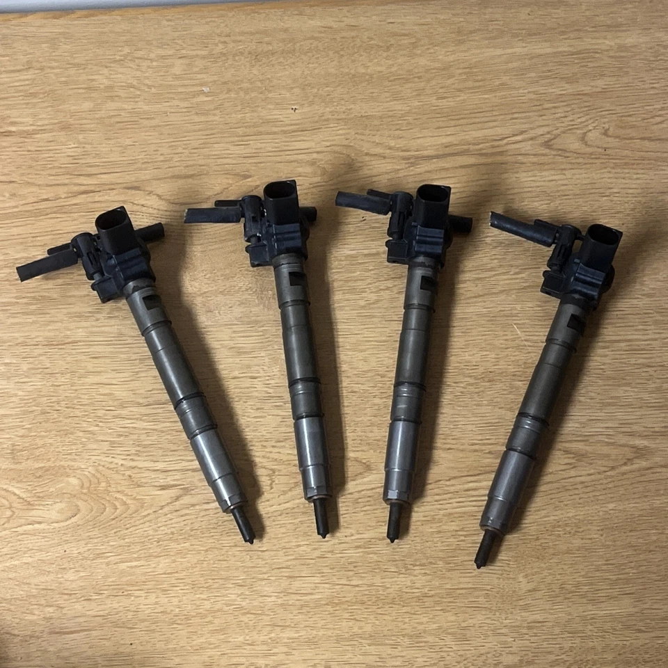 4X INYECTORES DE COMBUSTIBLE VOLKSWAGEN GOLF JETTA MK6 2010-2014 2,0 L TDI DIÉSEL CJAA Foto 2 de 4