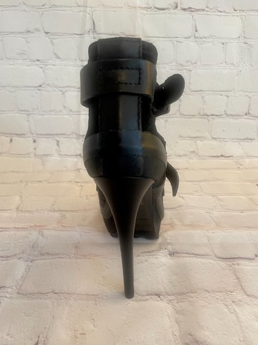 Burberry High Heeled Leather & Suede Buckle Ankle Boots Size 39 - Picture 6 of 12
