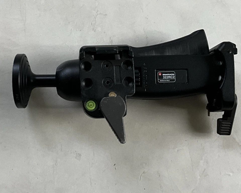 Manfrotto 322RC2 Grip Action Ballhead with 2 Quick Release Plate Used..Good - Image 2 of 4