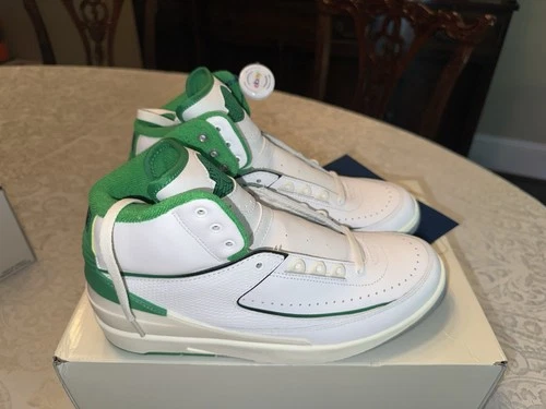 NEW Nike Air Jordan 2 Retro Mens Size 9.5 Green Shoes DR8884-103