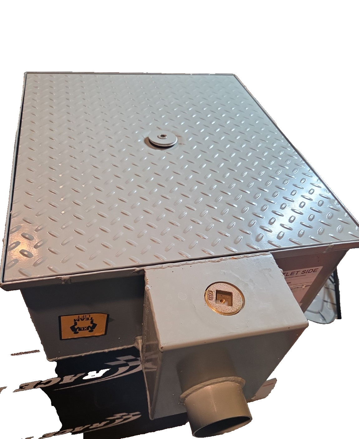 ZURN GT2701-20-3NH 20GPM No Hub Low Profile Grease Trap 40LB Grease Capacity
