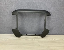 🟢2014-2018 Chevy Silverado GMC  Sierra Radio Dash Bezel Trim Surround. OEM.