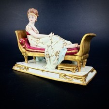 Porzellanfigur Scheibe-Alsbach Madame Juliette Récamier 19. Jahrhundert DDR