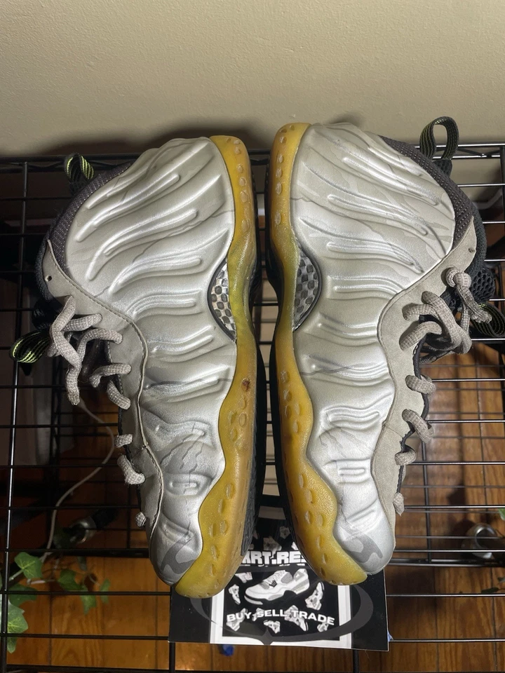 Mens Nike Foamposite Size 9 - Image 4 of 4